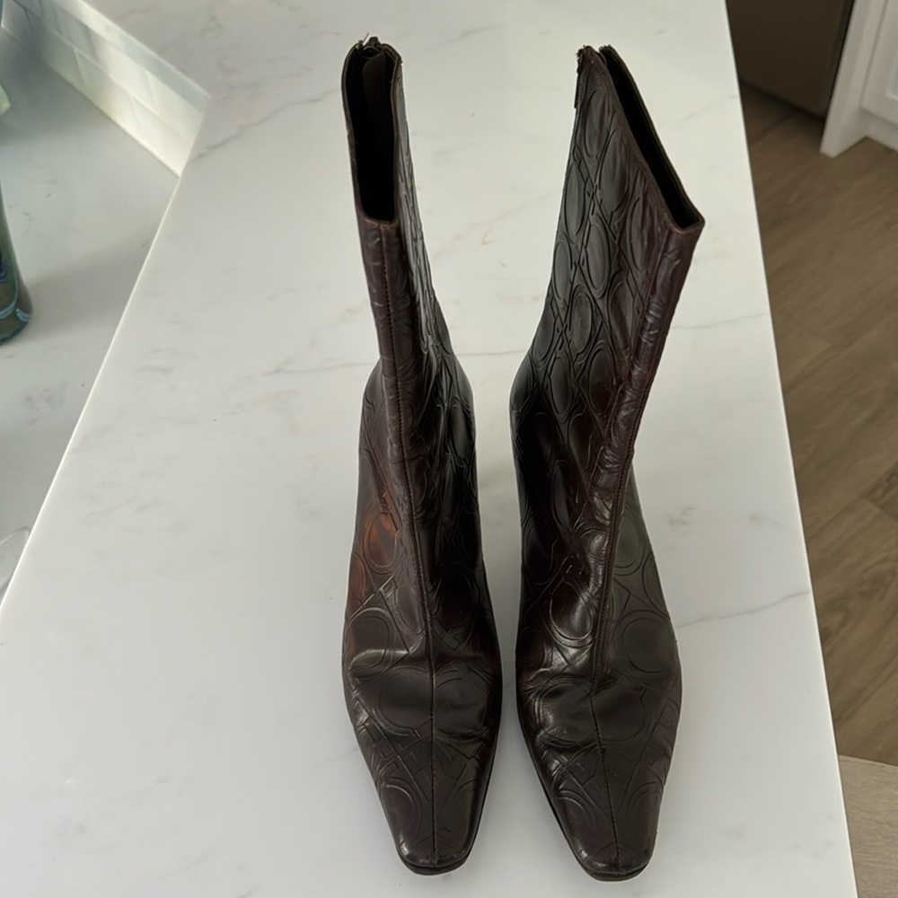 Brown Ferragamo leather boots. Size 38.5 (8.5). Excellent condition.